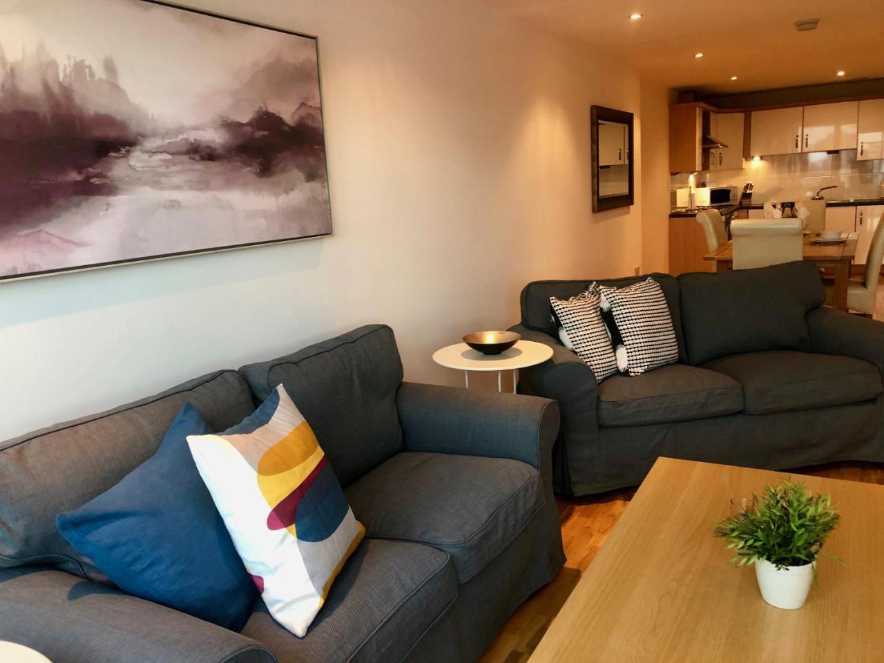 Apartamento The Heights - River And City View Glasgow Exterior foto